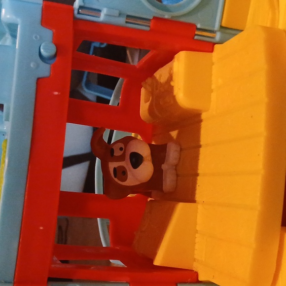 Fisher Price little people tavel together friend ship NO ACCESSORIES - Picture 6 of 7